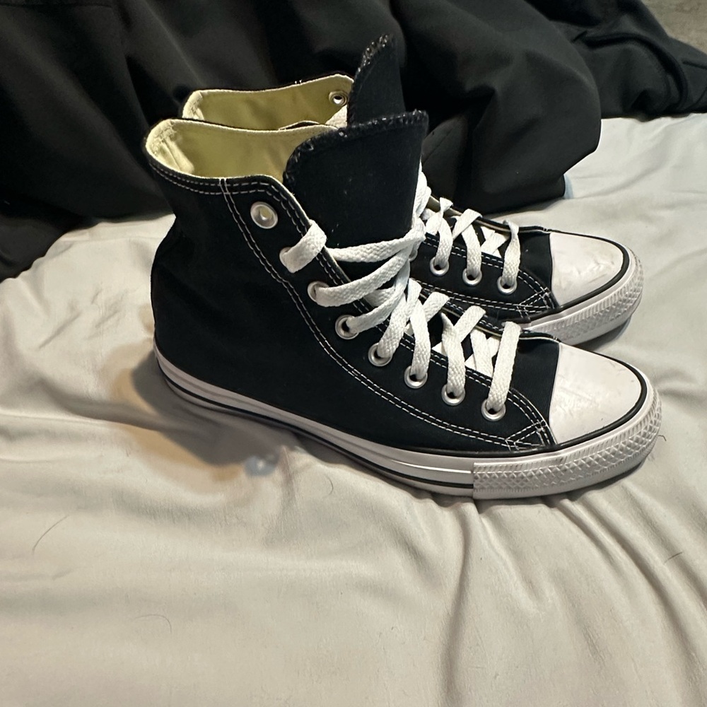 Converse Black high top